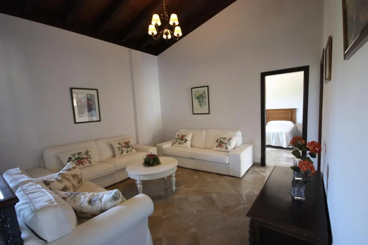 Villa El Palmeral Casa Con Piscina En Petra Испания