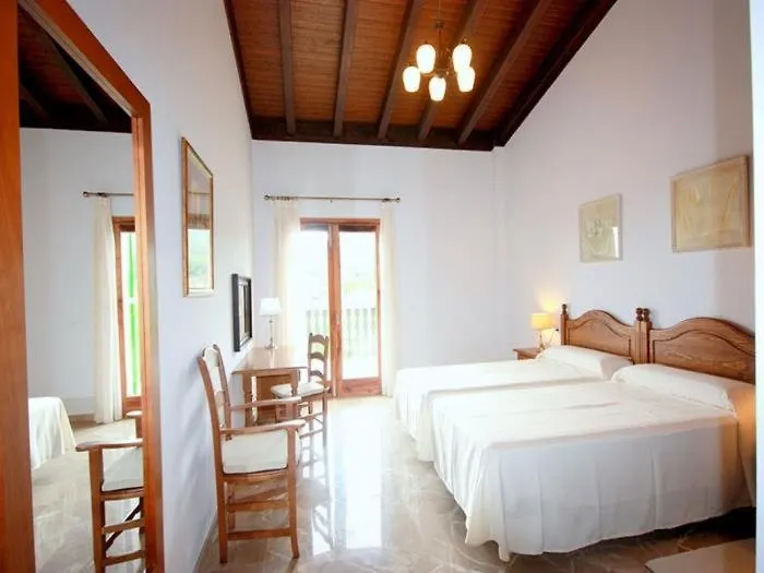 Дом отдыха Villa El Palmeral Casa Con Piscina En Petra Испания
