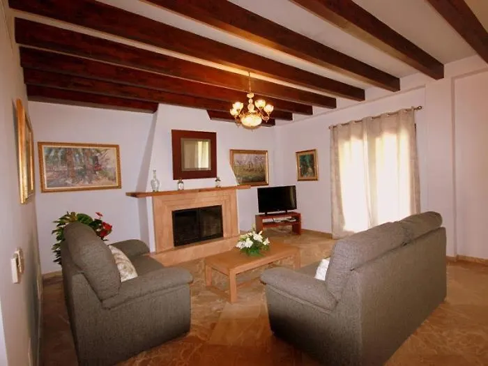 Дом отдыха Villa El Palmeral Casa Con Piscina En Petra